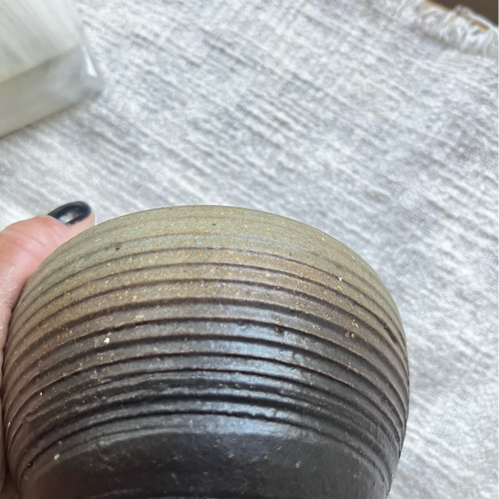 SOLD!! ~ Handmade Studio Art Pottery, Signed by Artist 2” tall - Picture 5 of 14